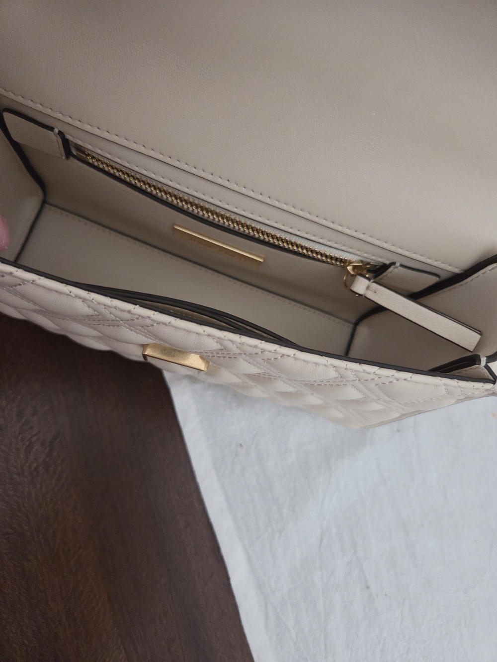 Tory Burch Flemming  Convertable Shoulder Bag with Tassel - Picture 7 of 7